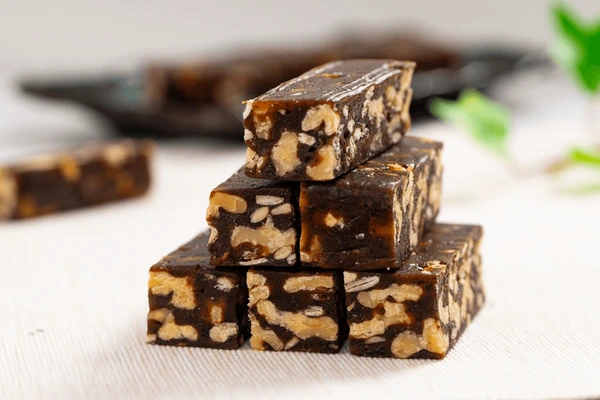 Dates-n-Nut Bars